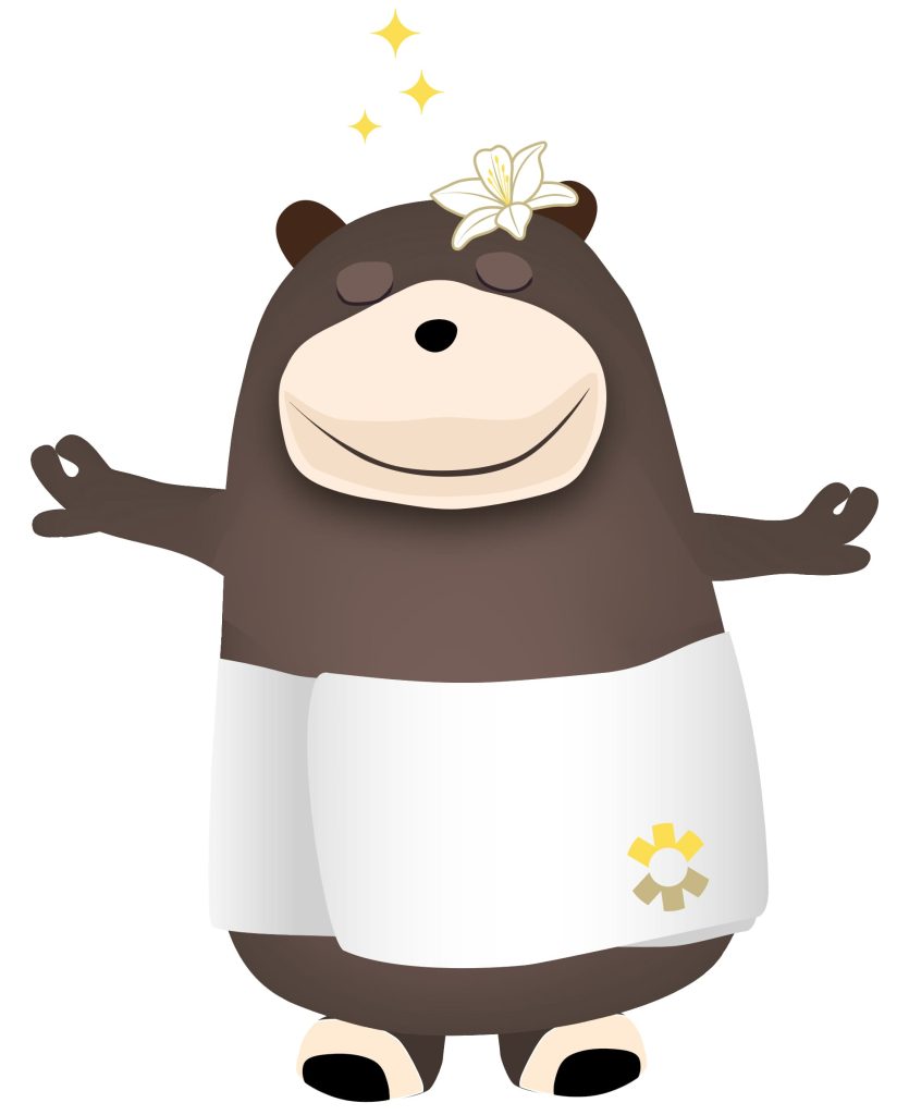 Illustration des Maskottchens der Ostseeklinik Grömitz, Grömel der Bär, in einer entspannten Wellness-Pose mit weißem Handtuch um den Körper und einer Blume hinter dem Ohr